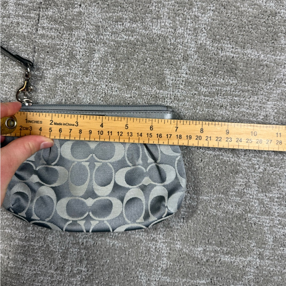 Coach Y2K Gray C Print Wristlet Wallet - Picture 2 of 6